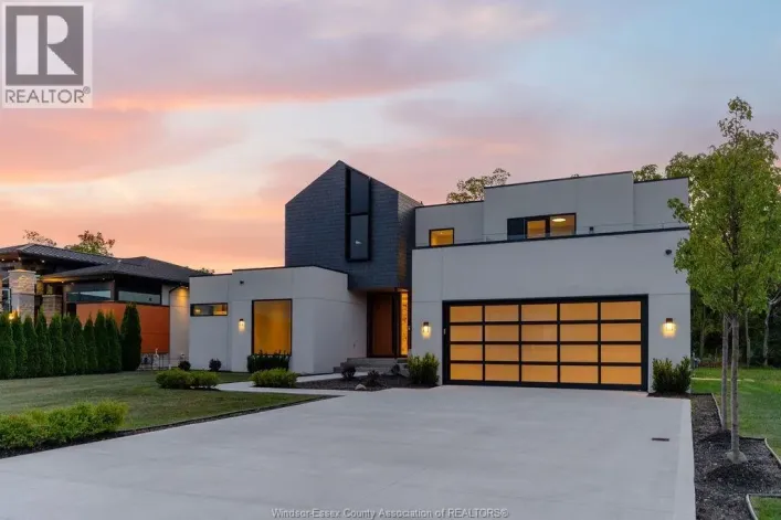 152 GRANDVIEW AVENUE, Kingsville