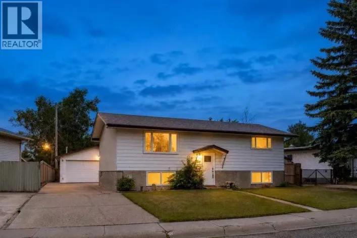 152 Maddock Way NE, Calgary