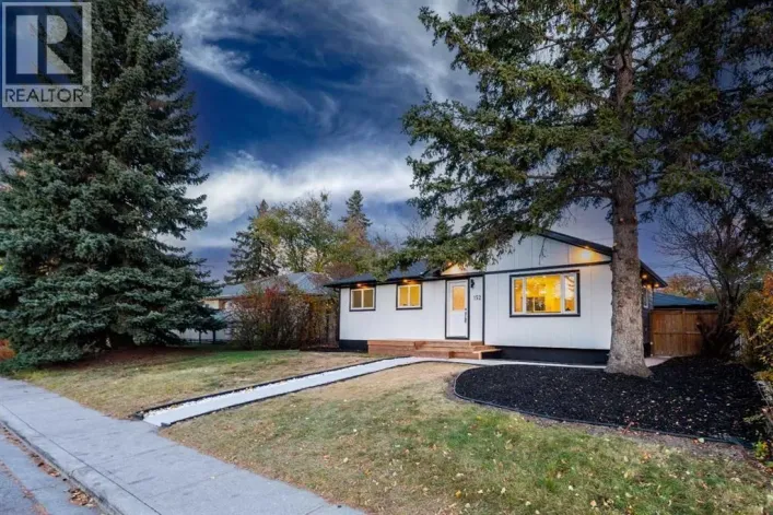 152 Southampton Drive SW, Calgary