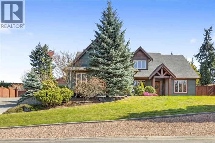 1520 Stone Lake Dr, Nanoose Bay