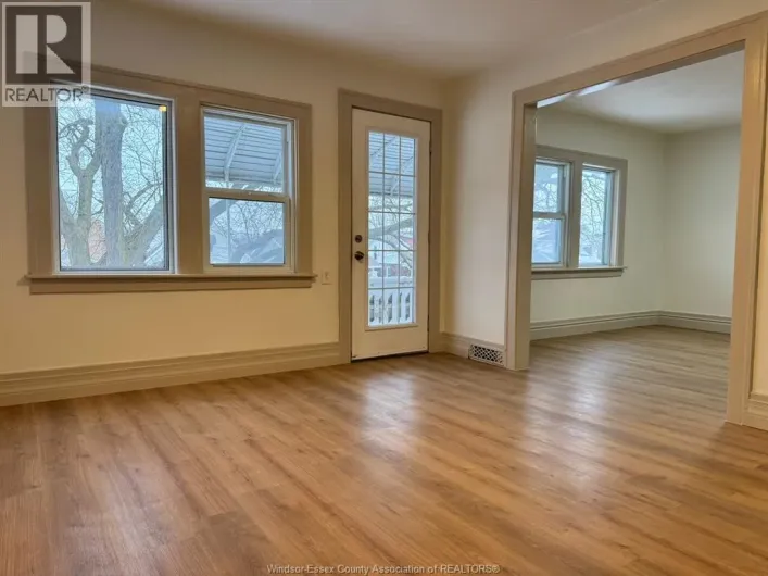 1521 PARENT AVENUE, Windsor