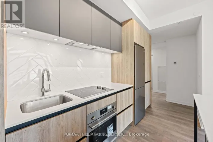 1524 - 7950 BATHURST STREET, Vaughan