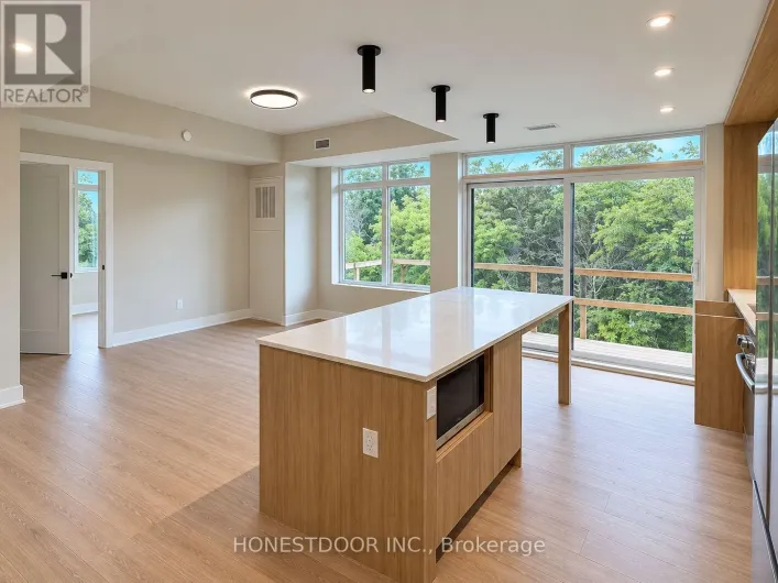 1524 STITTSVILLE MAIN STREET, Ottawa