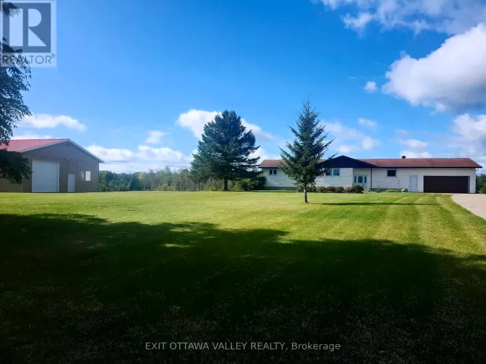 15267 17 HIGHWAY, Whitewater Region