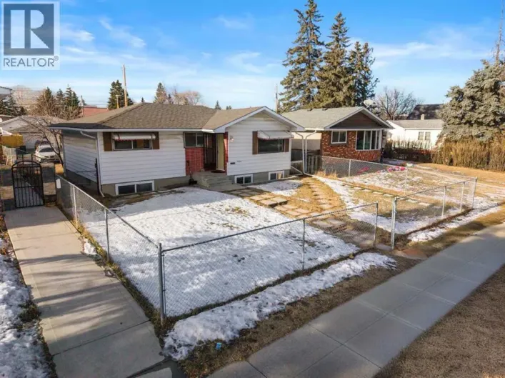 1527 46 Street SE, Calgary