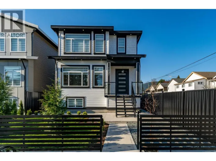 1527 MANNING AVENUE, Port Coquitlam