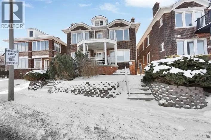 1529 RIVERSIDE DRIVE East, Windsor