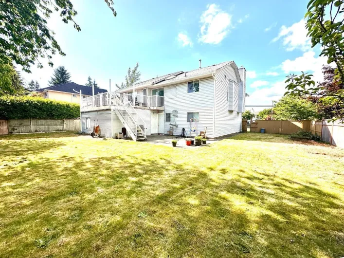 15292 94 AVENUE, Surrey