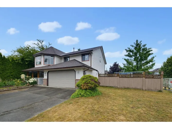 House for sale: 15299 93A AVENUE, Surrey