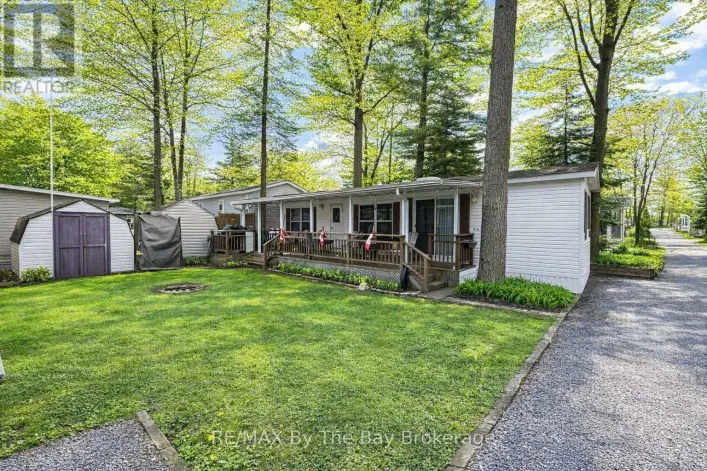 153 - 85 THEME PARK DRIVE, Wasaga Beach