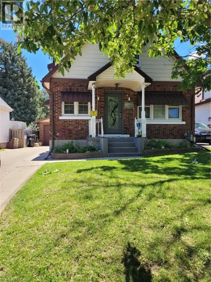 153 ARNOLD Street, Kitchener