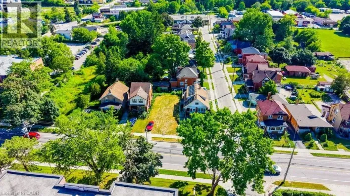 153 COURTLAND Avenue E, Kitchener