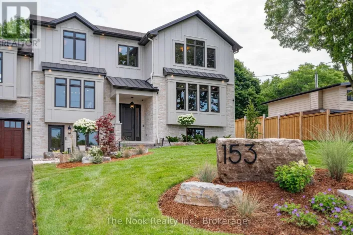 153 ELIZABETH CRESCENT N, Whitby
