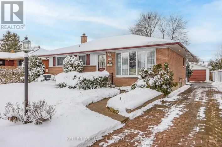 153 MARK STREET, London East