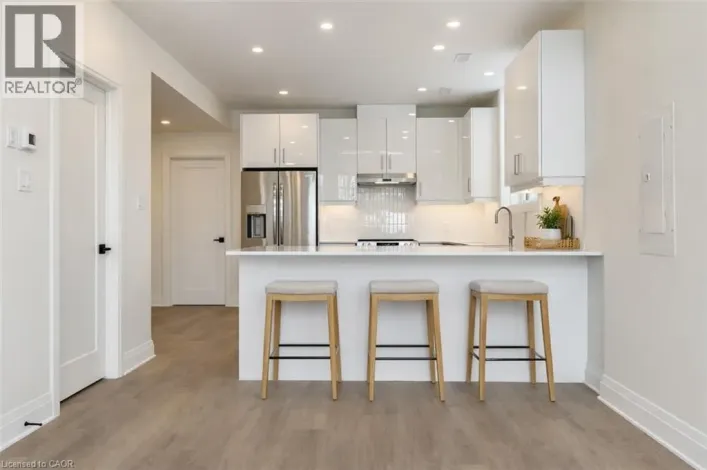 153 RICHARDSON Street Unit# B, Rockwood