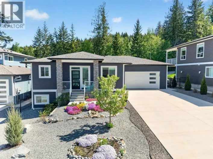 1530 2 Street SE, Salmon Arm
