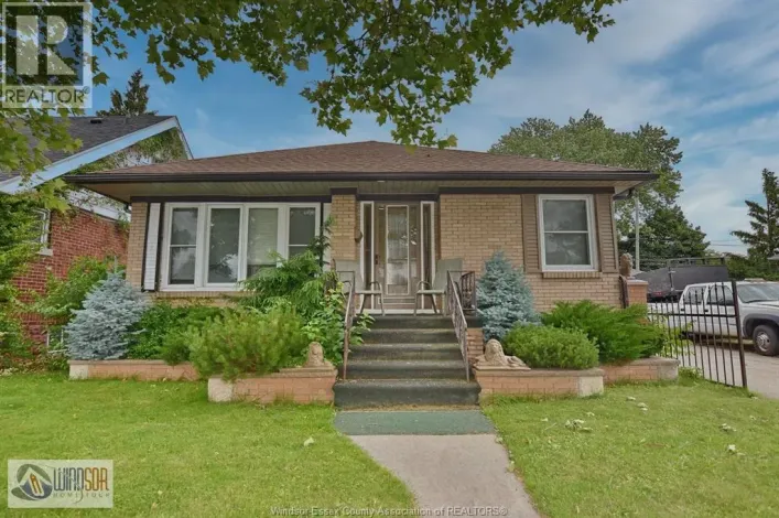 1534 PILLETTE ROAD, Windsor