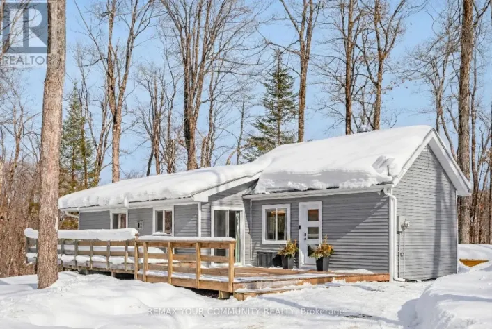 1534 SALERNO LAKE ROAD, Highlands East