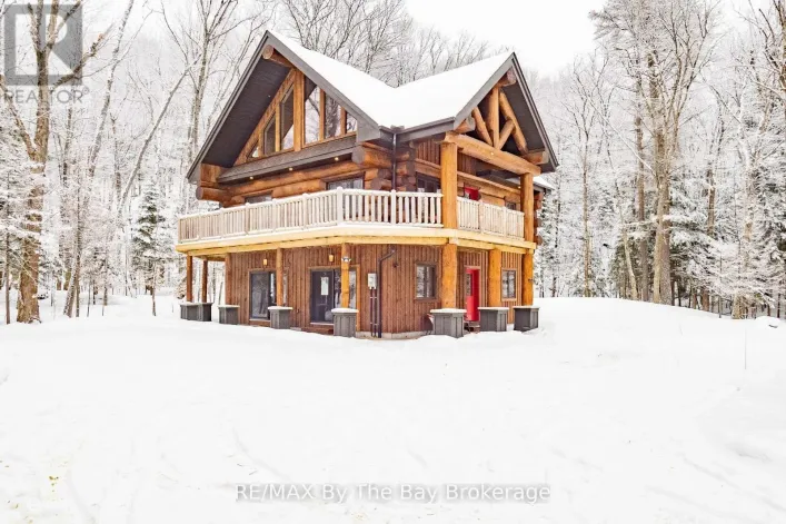 1536 NORTH PORTAGE ROAD, Lake of Bays