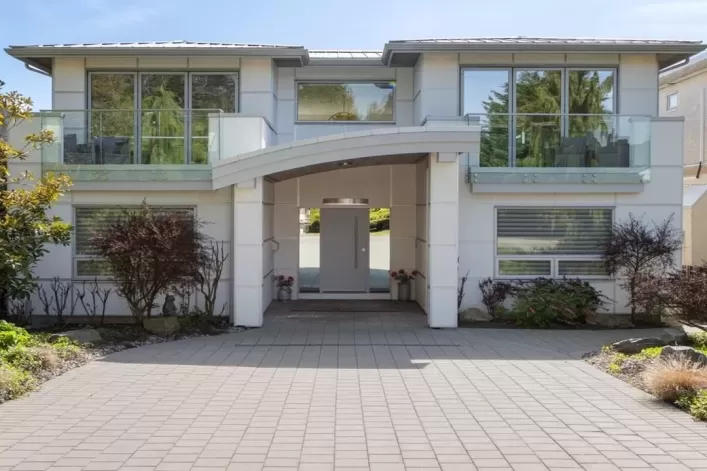 15374 ROYAL AVENUE, White Rock