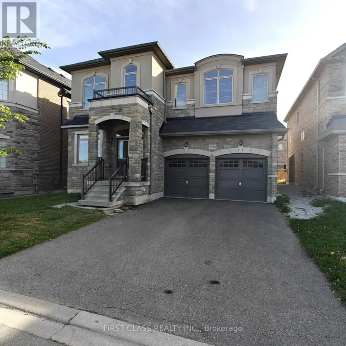 1538 DEVINE POINT, Milton