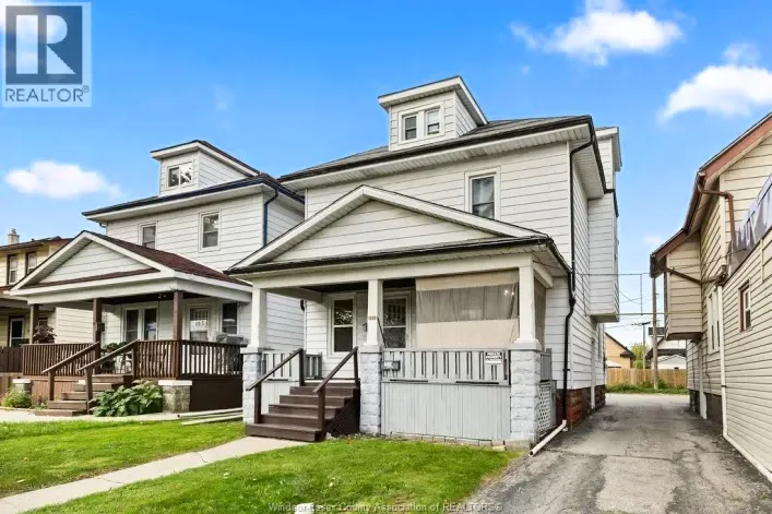 1539 HOWARD, Windsor