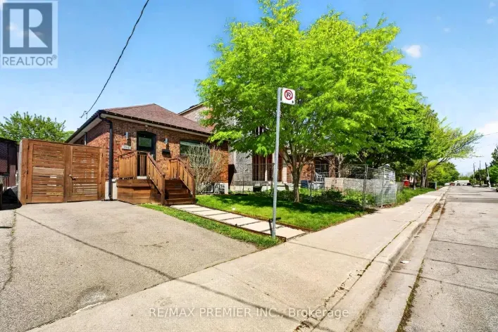 154 FIFTH STREET, Toronto