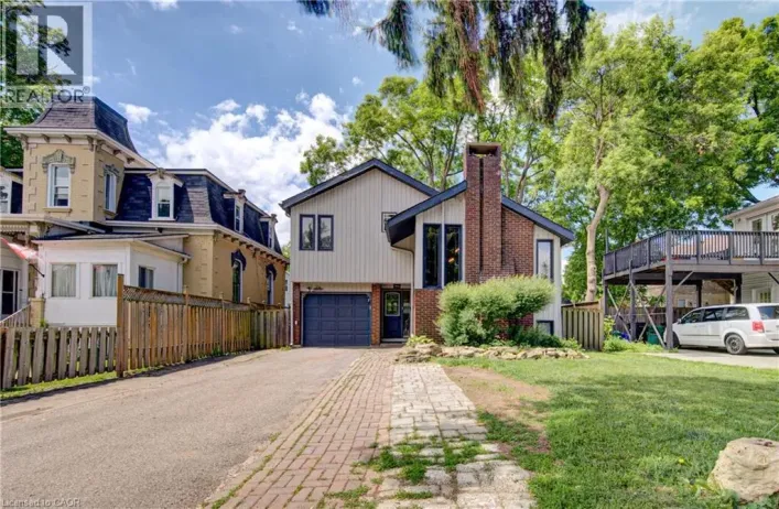 154 GRAND Avenue S, Cambridge