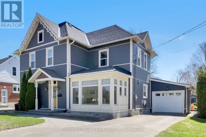 154 LAKE AVENUE, Carleton Place