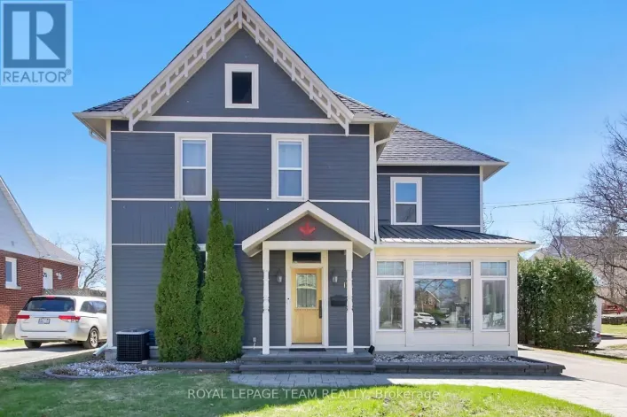 154 LAKE AVENUE E, Carleton Place