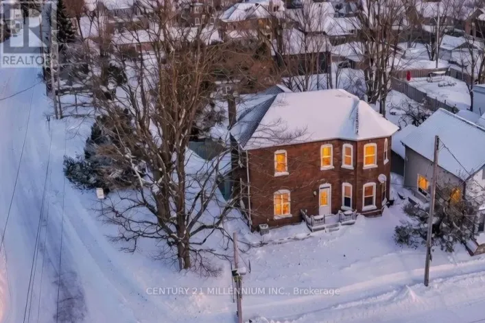 154 MAIN STREET W, Shelburne