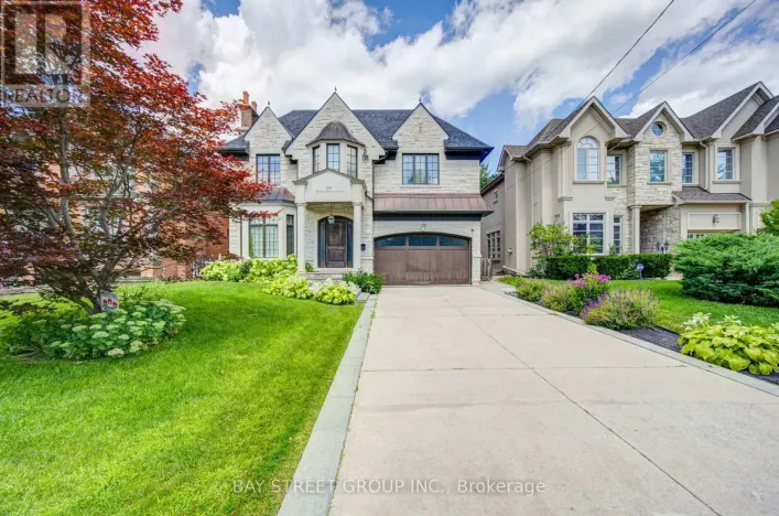 154 MUNRO BOULEVARD, Toronto