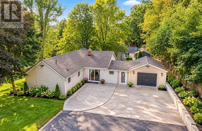 154 SIMMONS STREET, Vaughan