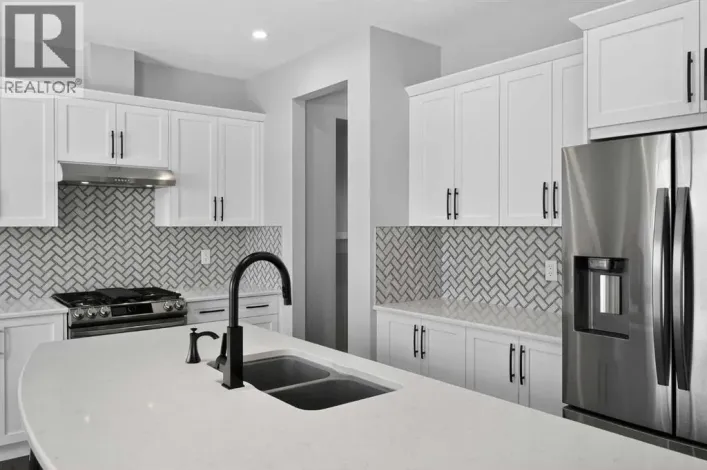 154 Yorkstone Way SW, Calgary