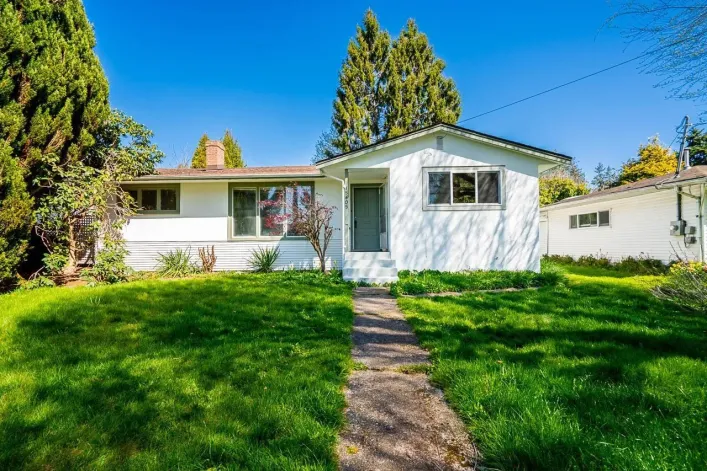 15405 SEMIAHMOO AVENUE, White Rock