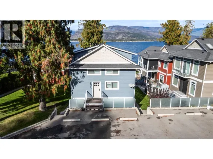 House for sale: 1541 Blind Bay Road Unit# 1, Sorrento