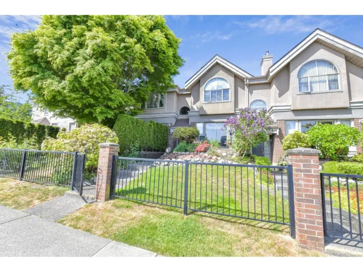 15415 RUSSELL AVENUE, White Rock