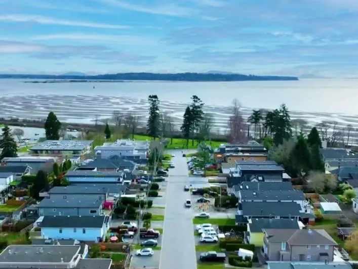 15422 PACIFIC AVENUE, White Rock