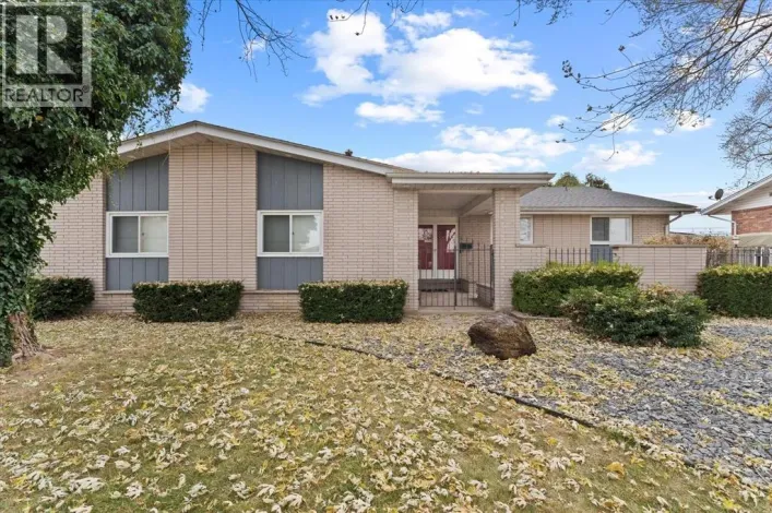 1545 GOLFVIEW, LaSalle