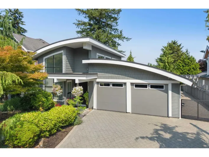 15461 18TH AVENUE, Surrey