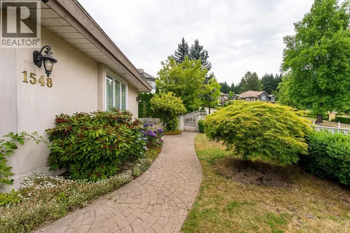1548 PARKWAY BOULEVARD, Coquitlam