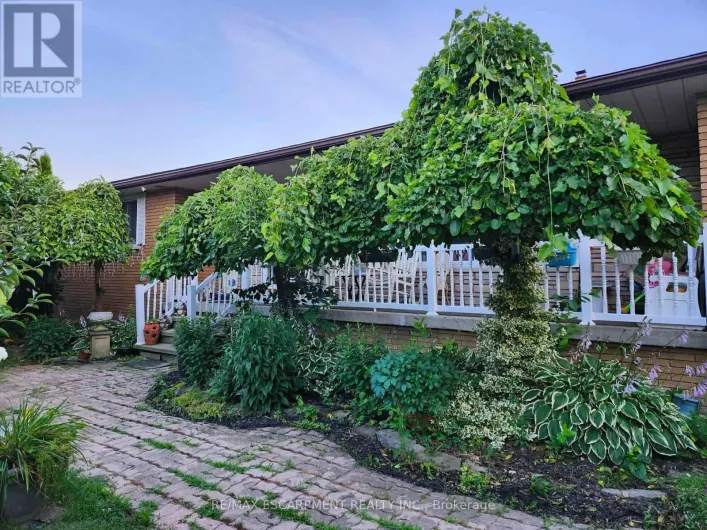 1549 GUYATT ROAD, Hamilton