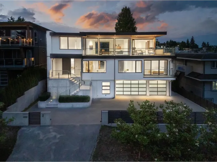 15493 ROYAL AVENUE, White Rock