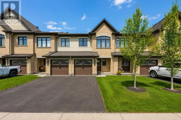155 CALVINGTON AVENUE, Ottawa