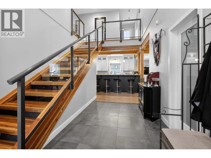 155 DEWBERRY STREET, Kitimat