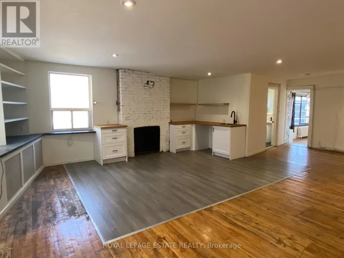 155 RICHMOND STREET E, Toronto