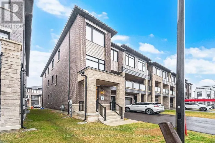 1551 LABINE POINT, Milton