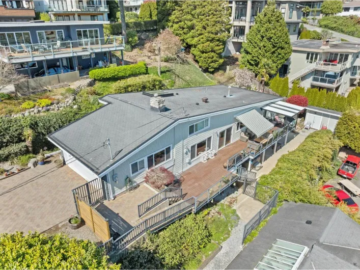 15535 ROYAL AVENUE, White Rock