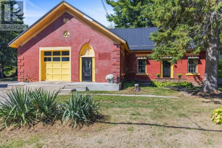 1554 COUNTY ROAD 2 ROAD, Front of Yonge