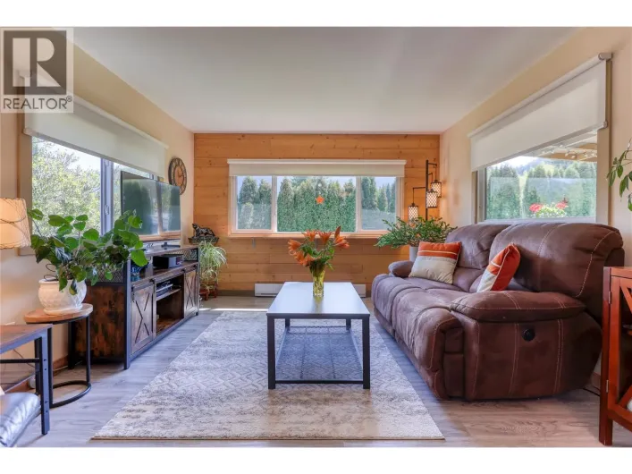 1554 GRANITE Road Unit# 39, Nelson